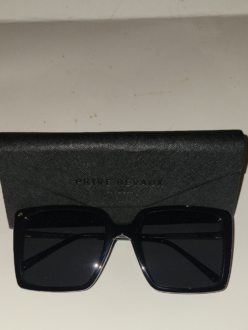 Women's Black  Oversized Square Never Worn  Sunglasses - Designer Style